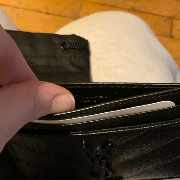 YSL CASSANDRE MATELASSÉ CARD CASE GRAIN DE POUDRE EMBOSSED LEATHER - Picture 3 of 6